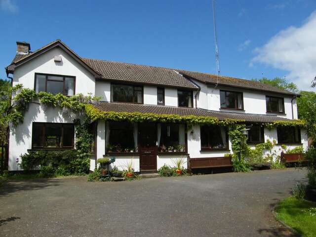 Отели типа «постель и завтрак» Riverfield Bed and Breakfast Гори-3