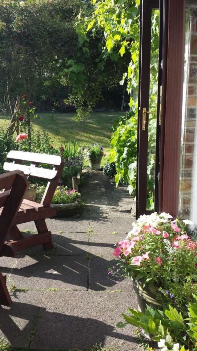 Отели типа «постель и завтрак» Riverfield Bed and Breakfast Гори-41